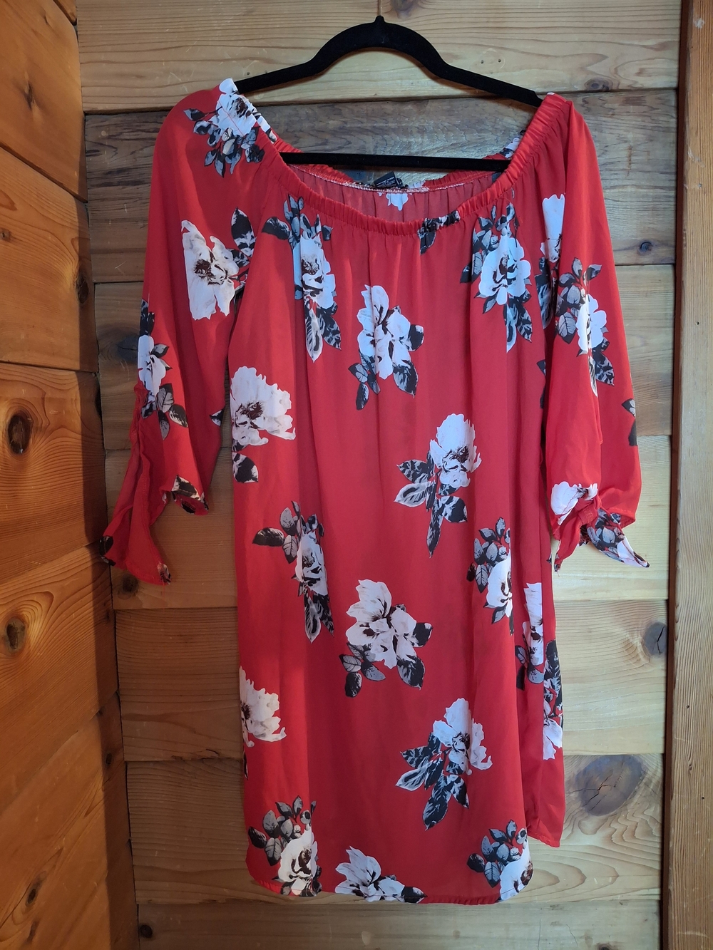 Rue21 Red Floral Off-Shoulder Tunic